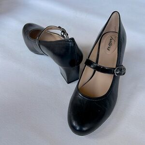 Trotters size 8.5 Candace Mary Jane’s BLACK pumps NEW